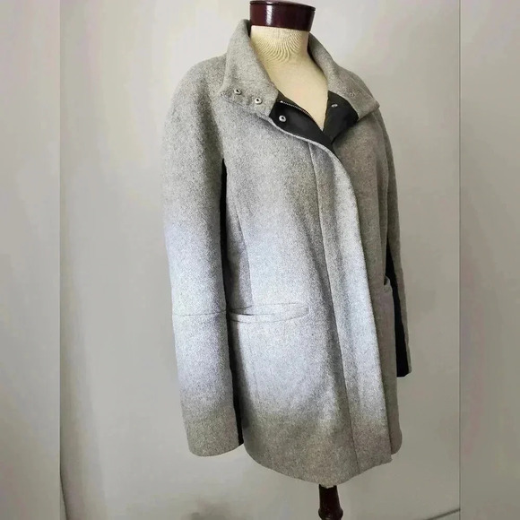 Danier wool  and leather coat. Size medium - Picture 2 of 13